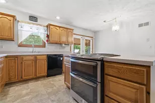 1015 Cliff Mine Rd, North Fayette, PA 15126 - Photo 9