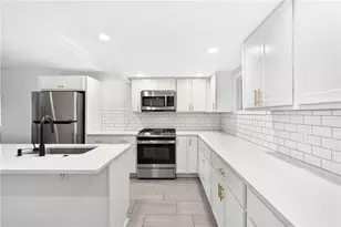 204 E Jefferson St, Pittsburgh, PA 15212 - Photo 15