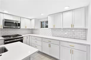 204 E Jefferson St, Pittsburgh, PA 15212 - Photo 13