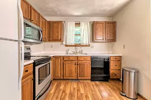1128 Cranston Dr, Greensburg, PA 15601 - Photo 3
