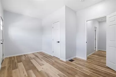 206 E 20th Avenue, Munhall, PA 15120 - Photo 5