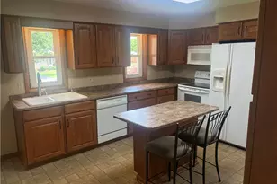 636 Lyle Dr, Hermitage, PA 16148 - Photo 7