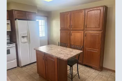 636 Lyle Drive, Hermitage, PA 16148 - Photo 9
