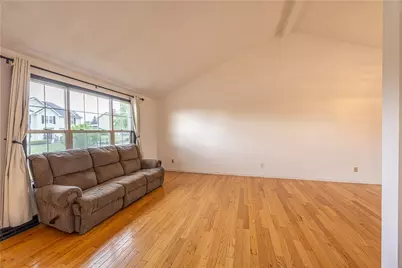 111 Mae Ln, South Union Township, PA 15401 - Photo 5