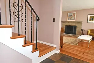 1768 Moynelle Dr, Pittsburgh, PA 15243 - Photo 17