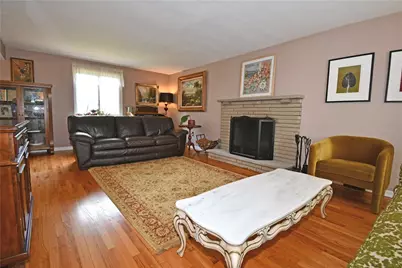 1768 Moynelle Drive, Pittsburgh, PA 15243 - Photo 5