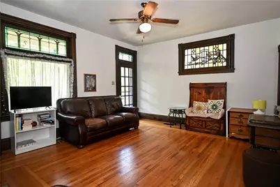 722 Boggs Ave, Pittsburgh, PA 15211 - Photo 7