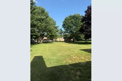 256 Finnin Rd, Allegheny Township, PA 15068 - Photo 3