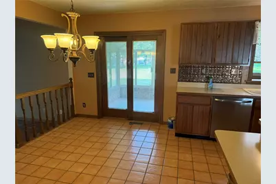 256 Finnin Rd, Allegheny Township, PA 15068 - Photo 13