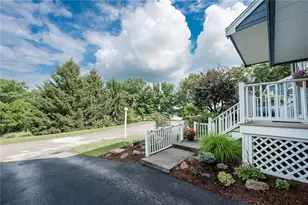 114 Woodridge Ct, White Township, PA 15701 - Photo 3