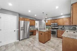 604 Jennifer Dr, Cranberry Township, PA 16066 - Photo 13