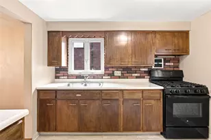1397 Pesavento Dr, Bridgeville, PA 15017 - Photo 13