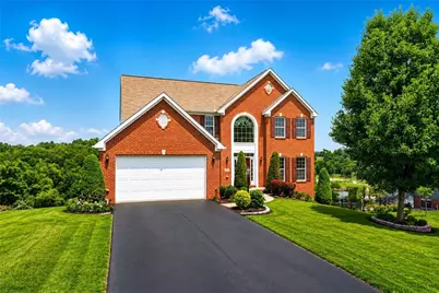 111 Walnut Dr, Robinson Twp, PA 15136 - Photo 1