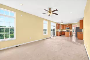 111 Walnut Dr, Robinson Twp, PA 15136 - Photo 9