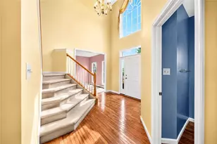 111 Walnut Dr, Robinson Twp, PA 15136 - Photo 3