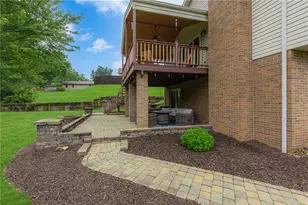 101 Paula Dr, Center Township, PA 15001 - Photo 31