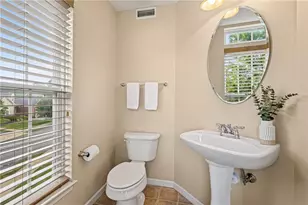 208 Village Pl, Pine Township, PA 15090 - Photo 9