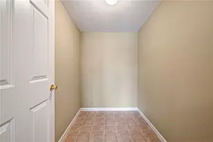 208 Village Pl, Pine Township, PA 15090 - Photo 5