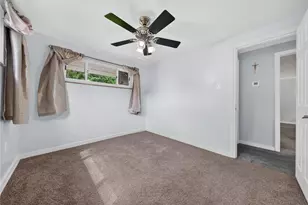 1560 Rosemary Dr, Pittsburgh, PA 15090 - Photo 23