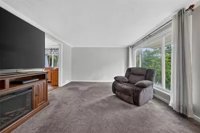 1560 Rosemary Dr, Pittsburgh, PA 15090 - Photo 7