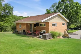 1560 Rosemary Dr, Pittsburgh, PA 15090 - Photo 31