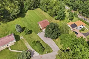 1560 Rosemary Dr, Pittsburgh, PA 15090 - Photo 33