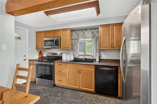 1560 Rosemary Dr, Pittsburgh, PA 15090 - Photo 11