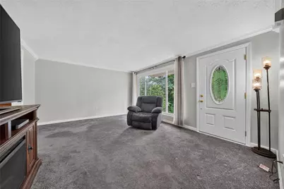 1560 Rosemary Dr, Pittsburgh, PA 15090 - Photo 5
