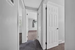 1560 Rosemary Dr, Pittsburgh, PA 15090 - Photo 17