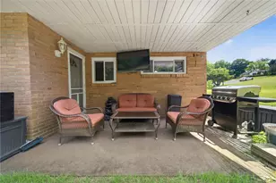 1560 Rosemary Dr, Pittsburgh, PA 15090 - Photo 29