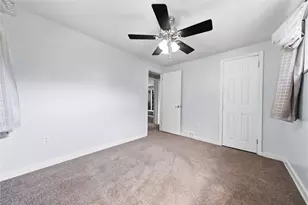 1560 Rosemary Dr, Pittsburgh, PA 15090 - Photo 21