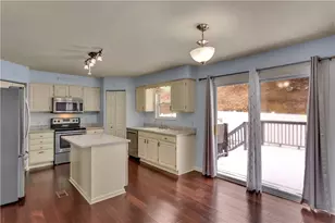 123 Stratford Ct, New Stanton, PA 15672 - Photo 13