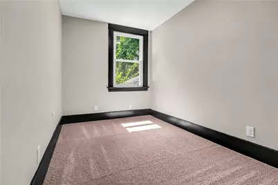 111 Mountain View Avenue, Pittsburgh, PA 15210 - Photo 17