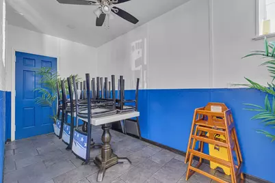 809 5th Ave, Coraopolis, PA 15108 - Photo 5