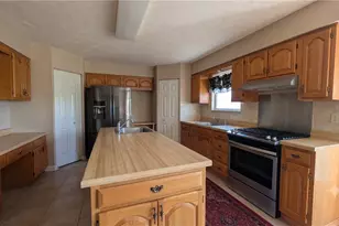 3129 Westwind Dr, Hampton, PA 15101 - Photo 11