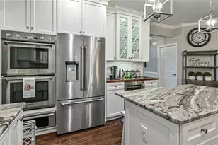 715 Breckland Dr, Seven Fields Boro, PA 16046 - Photo 9