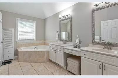 715 Breckland Drive, Seven Fields Boro, PA 16046 - Photo 23