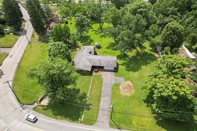 1056 Logan Road, Bethel Park, PA 15102 - Photo 3