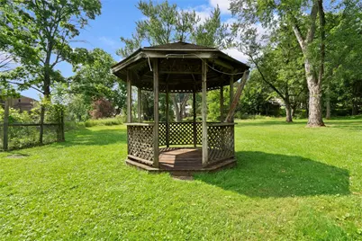 1056 Logan Road, Bethel Park, PA 15102 - Photo 23