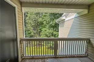 2202 Lenox Oval, Ross Twp, PA 15237 - Photo 25