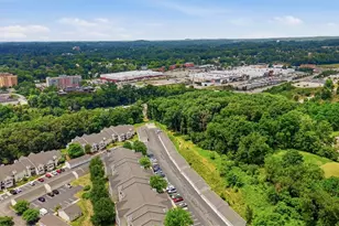 2202 Lenox Oval, Ross Twp, PA 15237 - Photo 47