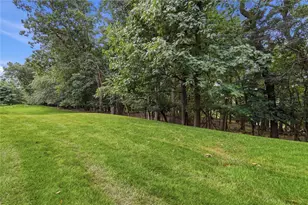 2202 Lenox Oval, Ross Twp, PA 15237 - Photo 33