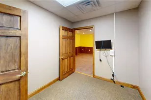1015 E Jefferson, Twp of But NE, PA 16001 - Photo 25