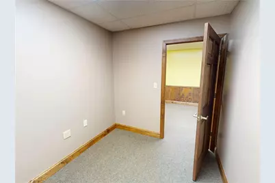1015 E Jefferson, Twp of But NE, PA 16001 - Photo 9