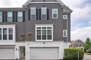 325 Parade St, Cranberry Township, PA 16066 - Photo 3