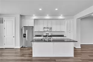 325 Parade St, Cranberry Township, PA 16066 - Photo 11