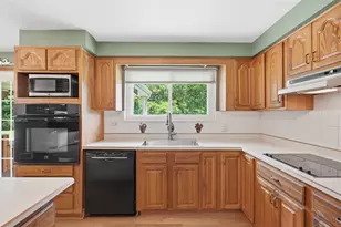 5251 Stella Dr, Hampton, PA 15044 - Photo 5