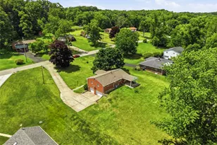 5251 Stella Dr, Hampton, PA 15044 - Photo 3