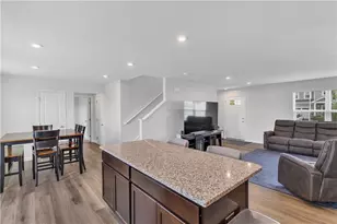 415 Fosse Ct, Lancaster Township, PA 16037 - Photo 13