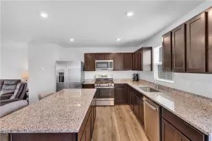 415 Fosse Ct, Lancaster Township, PA 16037 - Photo 7